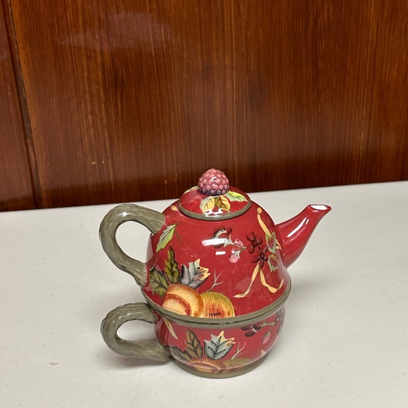 Tracy Porter Octavia Hill Collection Teapot with cup - Picture 9 of 13